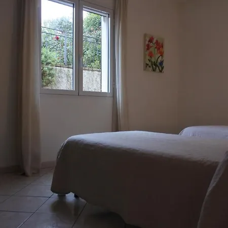 Casa Paola * אימפריה